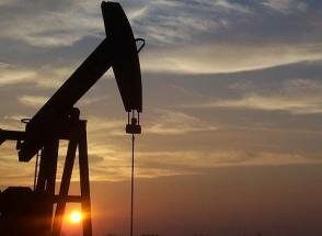 Саудовская Аравия увеличит добычу нефти, - Telegraph