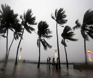 На Филиппины движется мощнейший тайфун