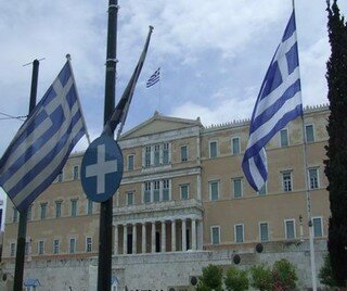 Еврокомиссар: Грецию могут исключить из еврозоны