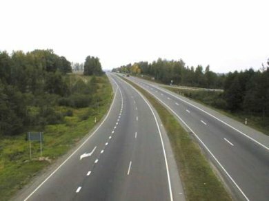 За десять лет Азаров планирует построить 50 тыс. км дорог