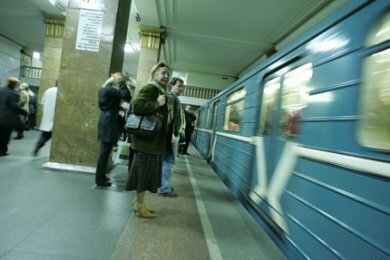 В Киевском метро парень бросился под поезд