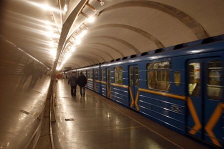  Еще один вагон добавят к поездам киевского метро