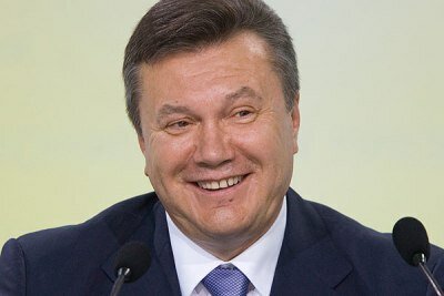 Янукович купил в Музее Акрополя книги для внуков