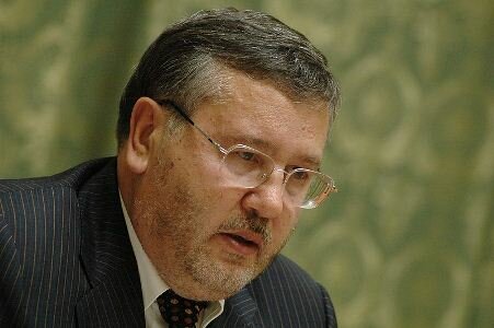 Гриценко: Регионалов распустят, а руководство партии пойдет под суд